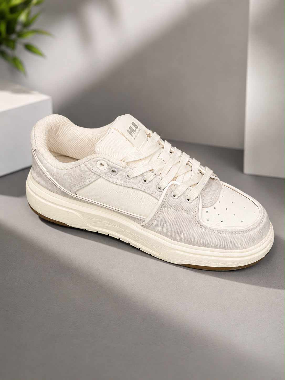 MLB Classic White Casual Sneakers
